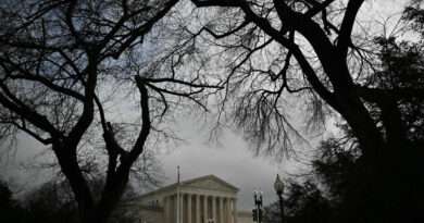 En sólo horas, Trump sube el arancel global de 10 a 15%