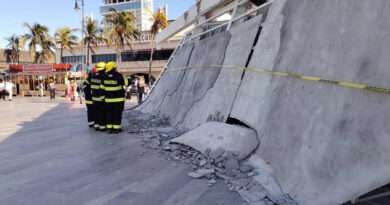 Colapsa techo en plaza inaugurada hace cinco meses en Veracruz