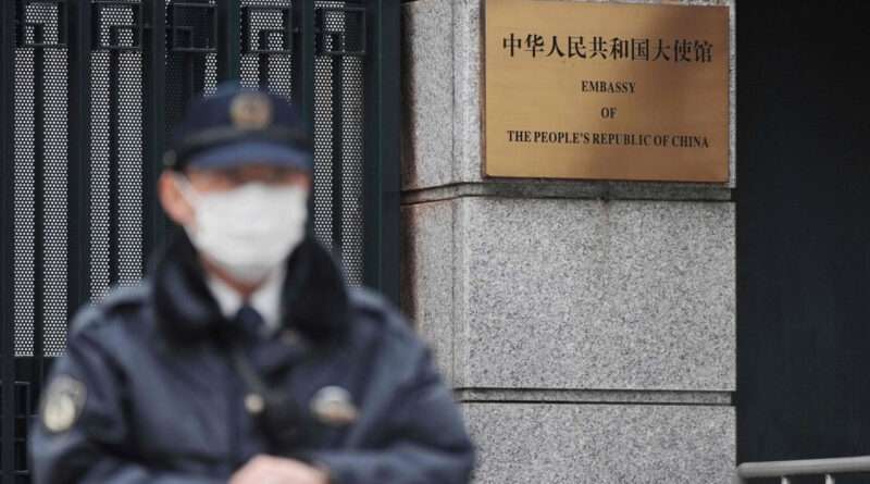 Japón se disculpa con China por allanamiento de soldado a su embajada en Tokio
