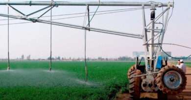 Gobierno llama a pequeños productores a regularizar concesiones de agua; accederán a programas