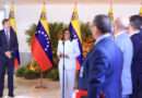 Venezuela firma con Repsol y ENI explotación de gas para consumo interno y exportación