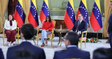 Venezuela concreta acuerdos con BP y ENI para aumentar producción de petróleo y gas