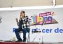 Paco Ignacio Taibo II convierte Feria del Libro Neza en una fiesta de lectura gratuita para jóvenes