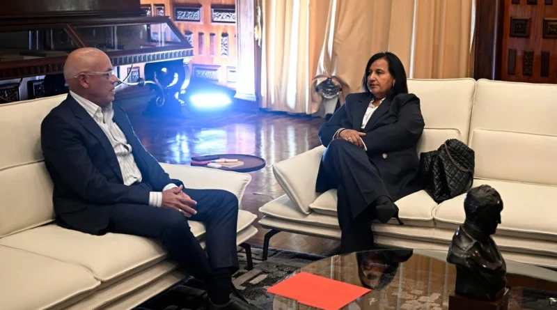 EU celebra reunión entre oposición y gobierno interino de Venezuela para diálogo sobre transición