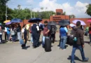 Maestros de la CNTE toman terminal de Pemex y bloquean acceso al aeropuerto de Oaxaca