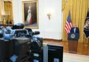 Operador del teleprompter de Trump gana más de 100 mil dólares con apuestas sobre sus discursos